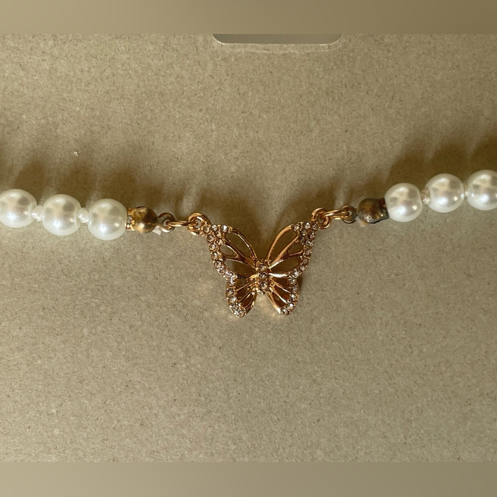 NWT Urban Outfitters Necklace